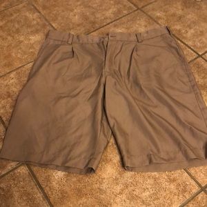 Men’s Nike golf shorts